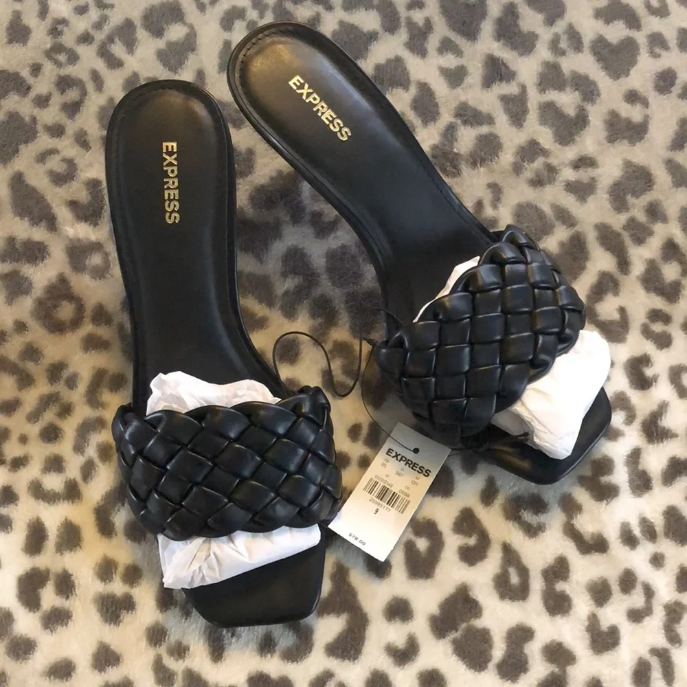 Express Black Quilted Slide Heeled Sandal Size 9